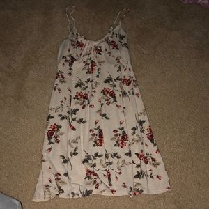 AMERICAN EAGLE Floral Dress